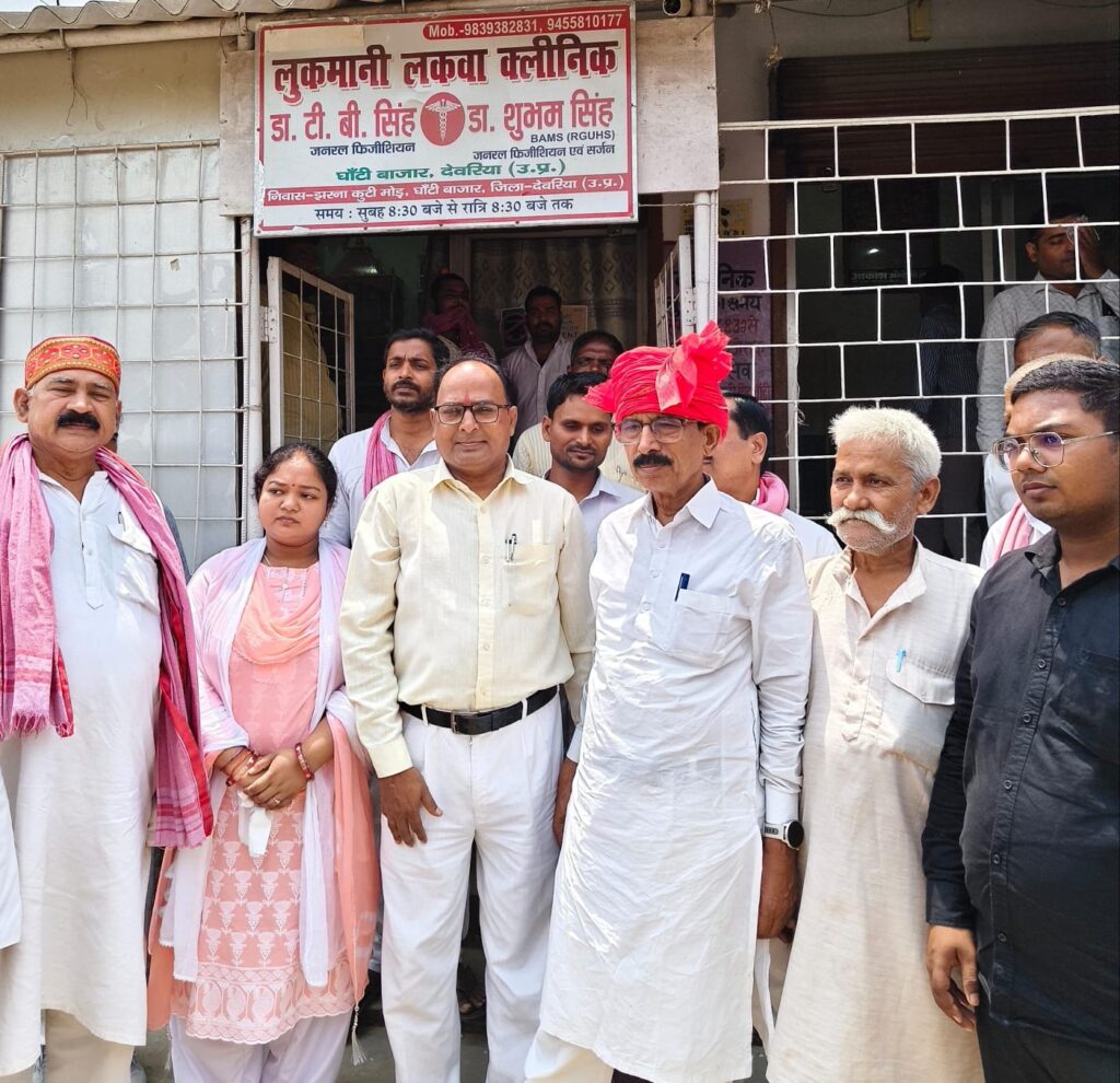 क्षेत्रीय दौरे पर पहुंचे सपा सांसद रमाशंकर विद्यार्थी