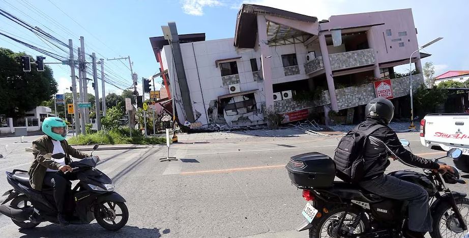 Philippines earthquake 7.8 Mindanao earthquake