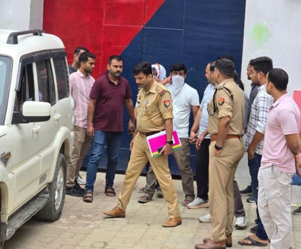 Police take Ram Shankar Yadav alias Tinnu and Manish Yadav into custody in Ram Mandir donation theft case