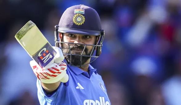 Rohit Sharma celebrating after scoring 138 runs in Lord's ODI against England