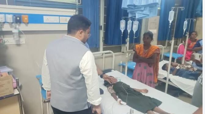 आंध्र प्रदेश में क्लोरोक्वीन की दवा लेने के बाद कई लोग बीमार पड़े।