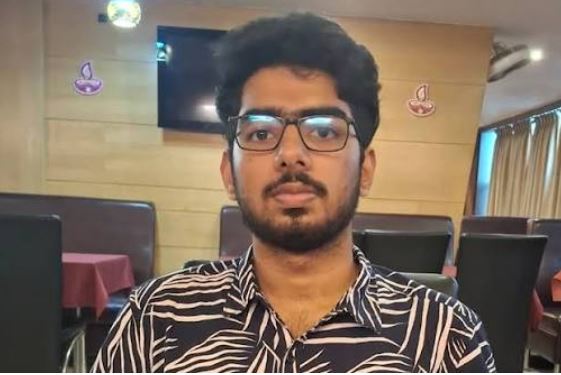 बेंगलुरु में लक्ष्य मिश्रा की मौत के बाद परिवार ने कई सवाल उठाए हैं।